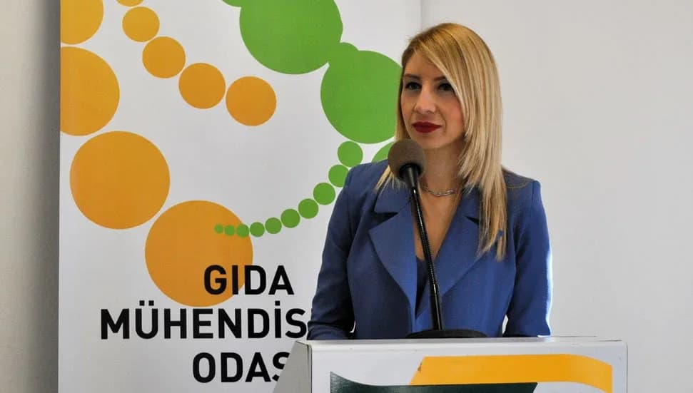 Oymen: Okullarda plastik tüketimini azaltırken su güvenliğinden ödün verilmemeli; termos hijyeni göz ardı edilmemeli