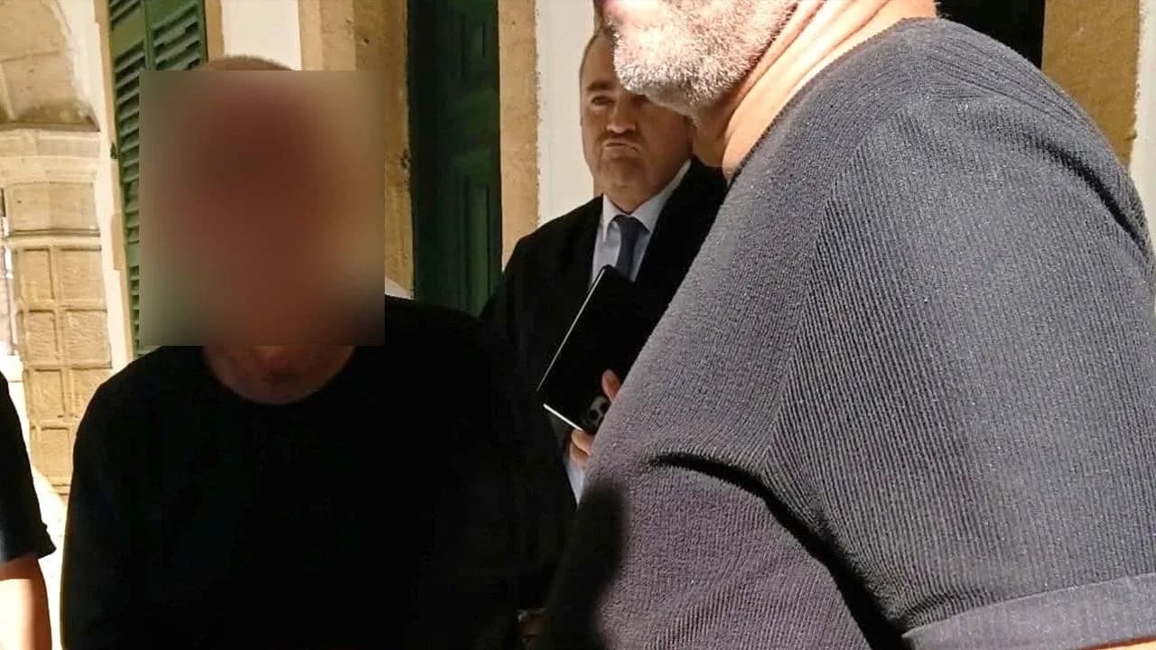 Haspolat’ta Güney’den yüklü miktarda domates ve salatalık geçirildiği iddiası