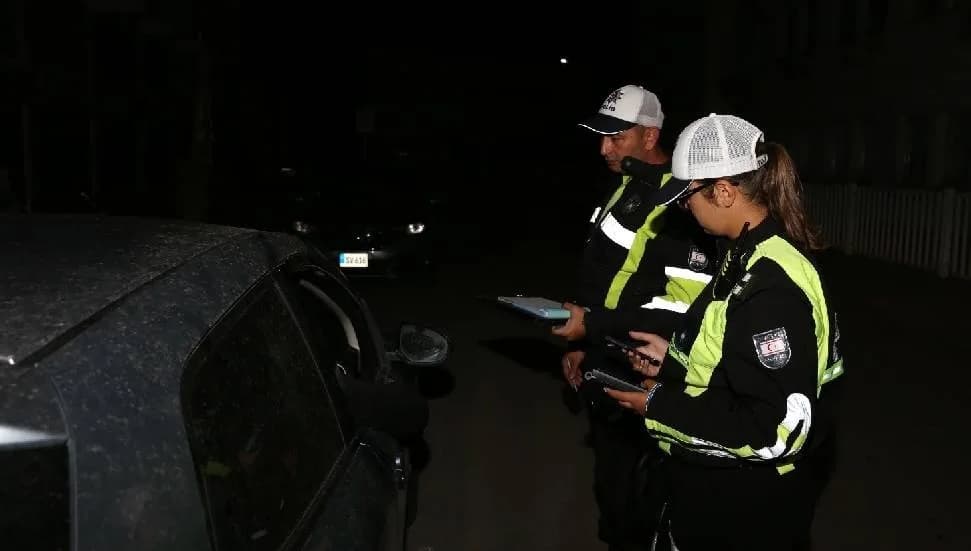 Trafik denetimlerinde 248 sürücü rapor edildi, 24 araç trafikten men edildi