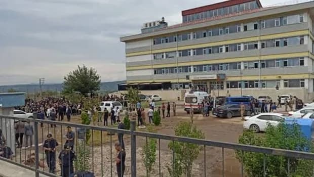 Osmaniye'de okulda silahlı saldırı: Öğretmen hayatını kaybetti