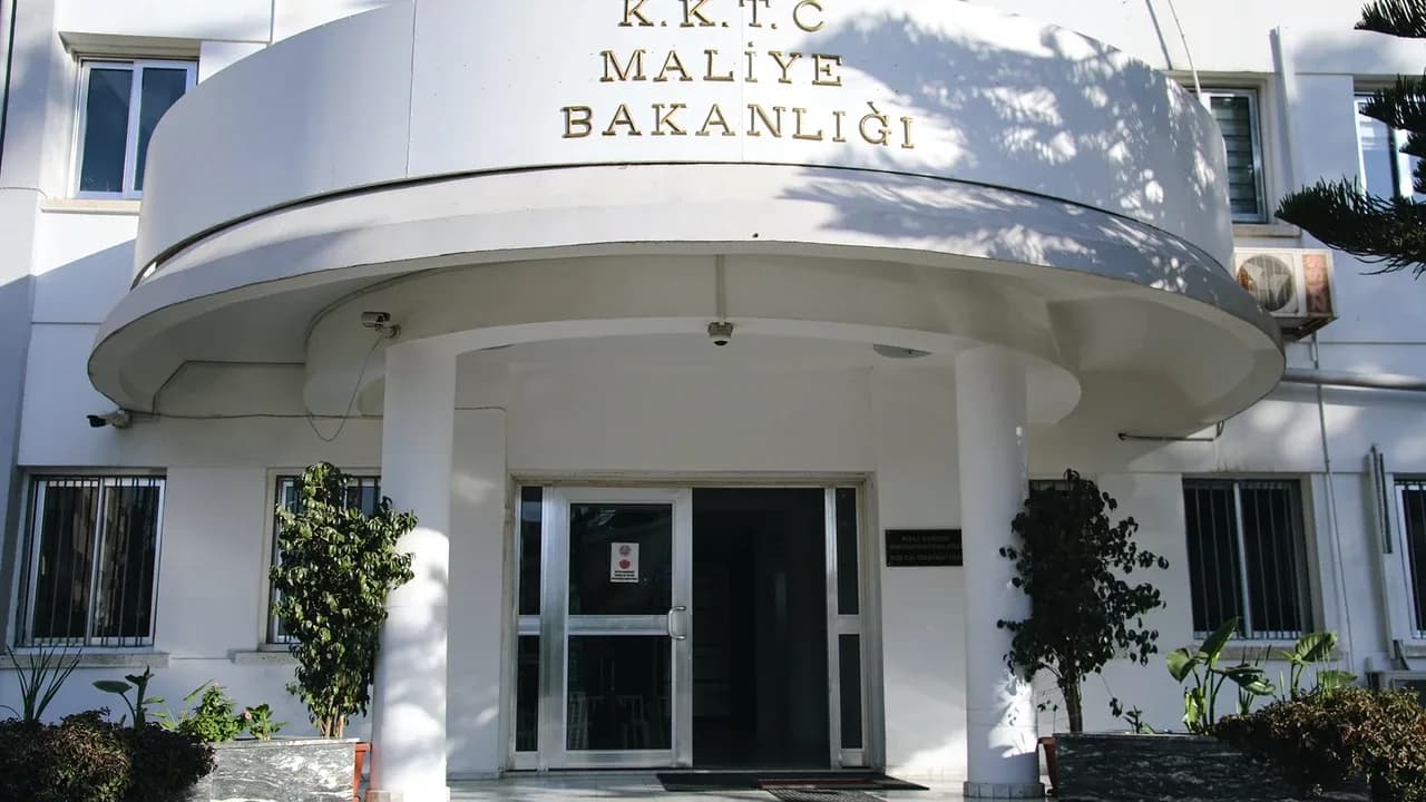 Maliye 3 milyar 450 milyon TL daha borçlanıyor