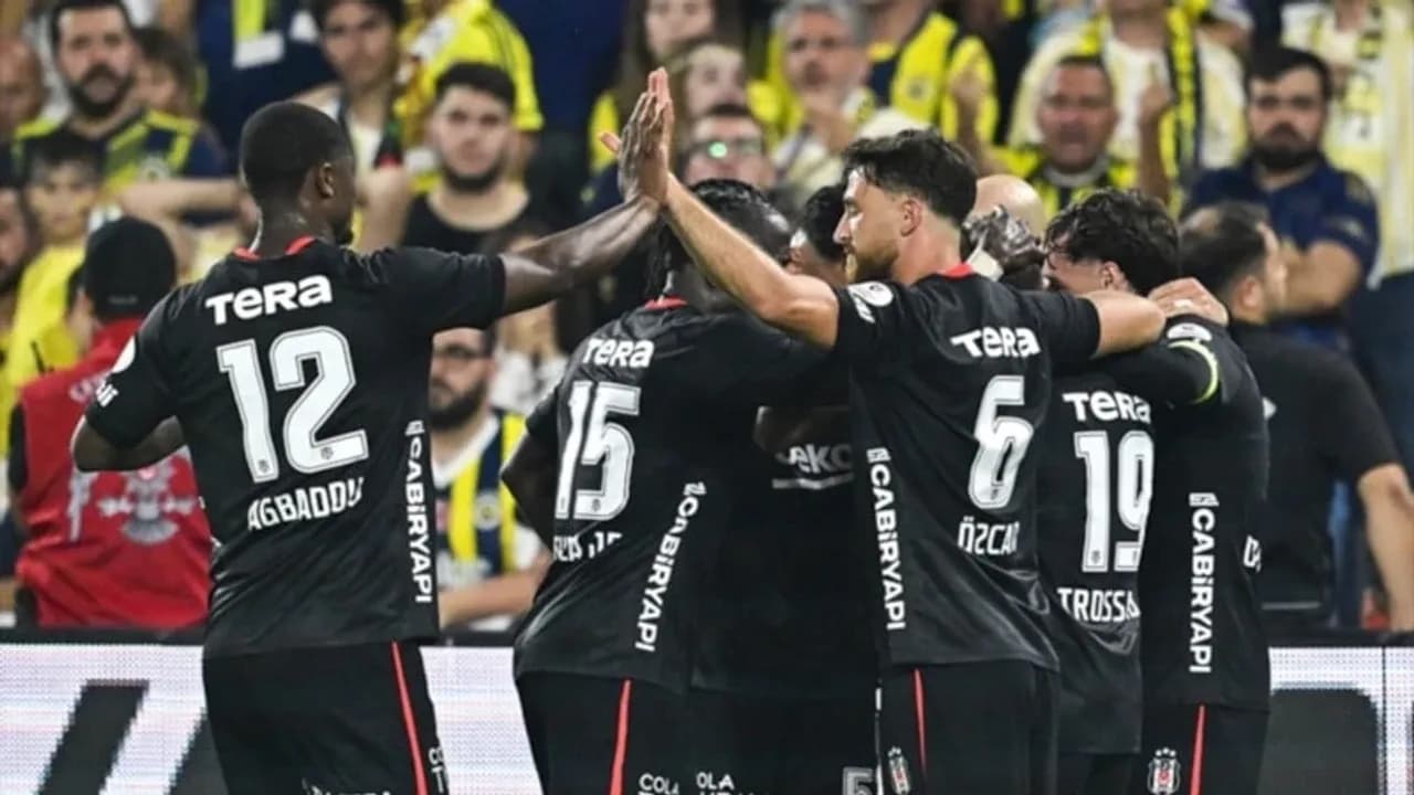 Beşiktaş derbide geri döndü: Fenerbahçe’yi deplasmanda 2-1 yendi