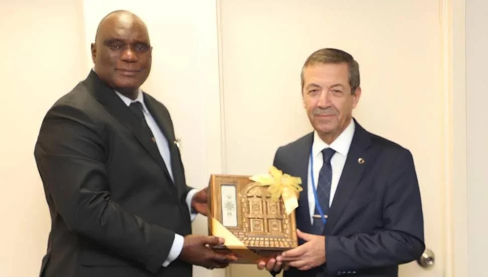 Ertuğruloğlu, Gambiya Dışişleri Bakanı ile görüştü: Bölgesel gelişmelerle ilgili görüş alışverişi yapıldı