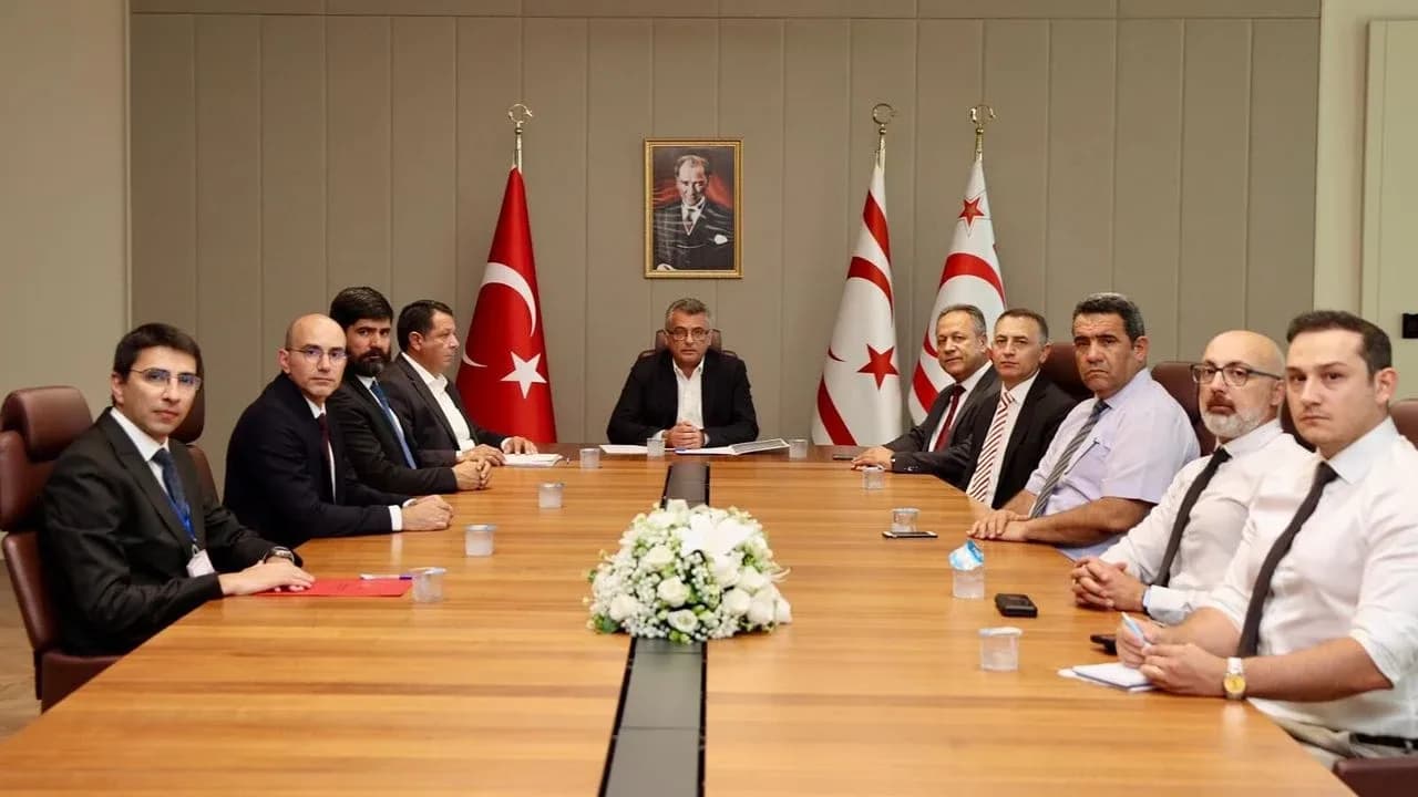 Erhürman, gemi faciasını inceleyecek heyeti kabul etti