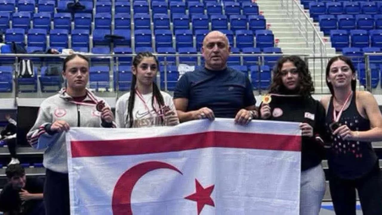 Güreşçilerimiz gururlu