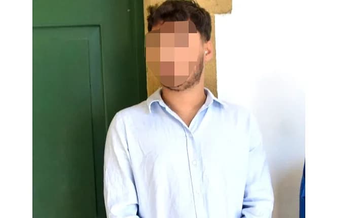 Ayağının tozuyla hırsızlık yaptı