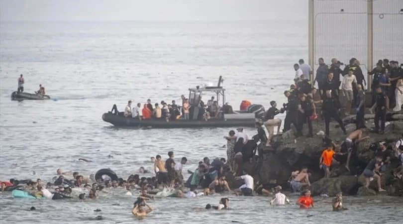 İtalya, İspanya’ya karşı uyguladığı sınır kontrollerini bir kere daha uzattı