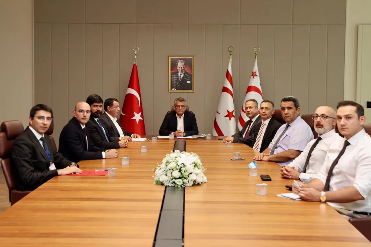 Cumhurbaşkanı Erhürman, Türkiye Ulaştırma ve Altyapı Bakanlığı Ulaşım Emniyeti İnceleme Merkezi heyetini kabul etti