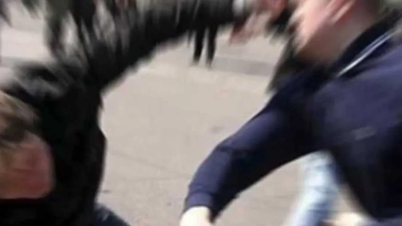 Esentepe’de tartışma kanlı bitti: Parmağını ısırarak k*pardı