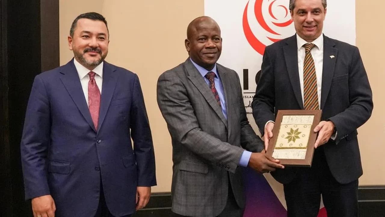 Lefkoşa, 2027 İİT Gençlik Başkenti seçildi