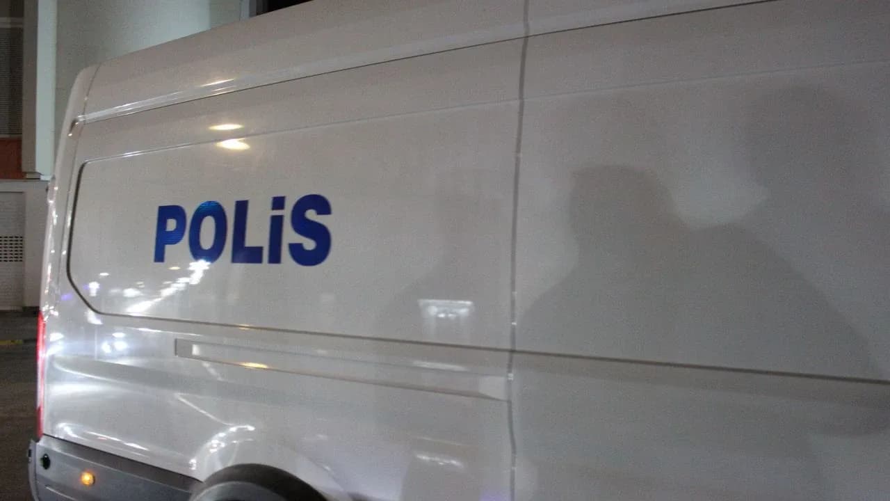 Değirmenlik’te ev kundaklandı: gaz ocağı açık bırakıldı