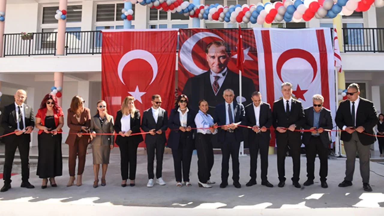 Haspolat Gülen Tüfekçi İlkokulu’nda yeni derslikler ve oyun parkı açıldı