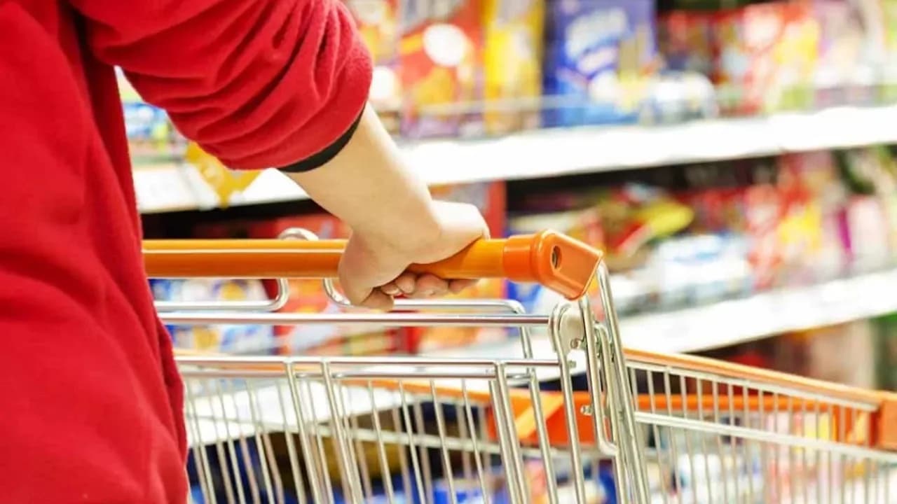 Gazimağusa’da marketten kozmetik ve gıda ürünü çalan şahıs tutuklandı