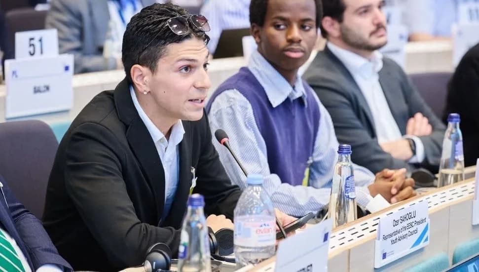 Gençlik Danışma Konseyi’ni EESC’de temsil eden Özer Şahoğlu, kurumsal açıdan bir ilki gerçekleştirdi
