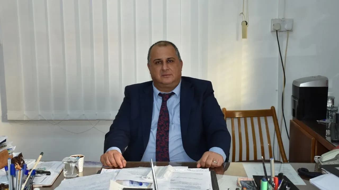 DP’nin desteklediği bağımsız Lefke adayı Nazım Ced başvurusunu yaptı
