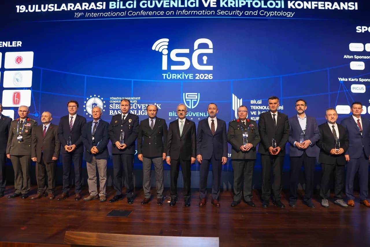 ODTÜ Rektörü Yozgatlıgil’e Siber Güvenlik Üstün Hizmet Ödülü