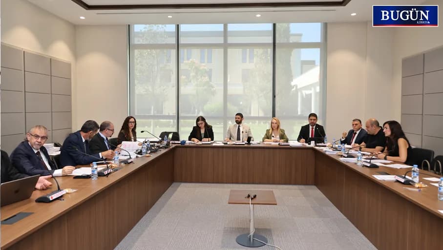 Erhürman’ın Meclis’e iade ettiği Atatürk Öğretmen Akademisi Yasası yeniden komiteden geçti