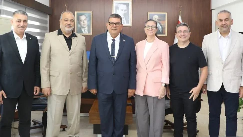 Berova, İşverenler Sendikası heyetini kabul etti: İş dünyasının karşılaştığı sorunlar konuşuldu