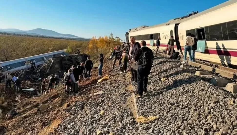 İspanya'daki tren kazasında ölü sayısı 64'e yükseldi
