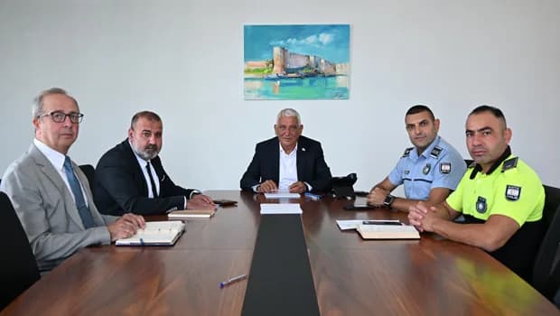 Güzelyurt’ta, üniversite öğrencilerinin trafik güvenliği için toplantı yapıldı