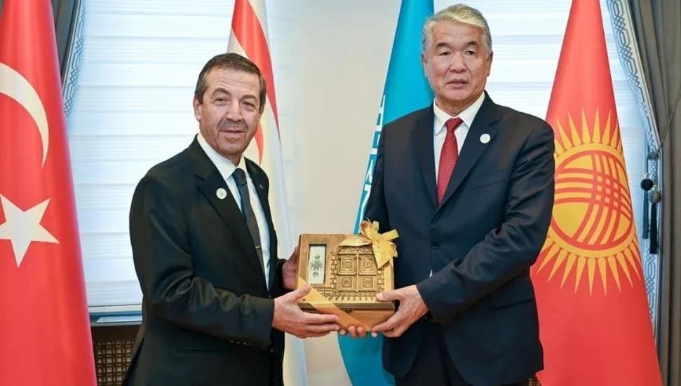 Dışişleri Bakanı Ertuğruloğlu, TÜRKSOY Genel Sekreteri ile görüştü: İş birliği ele alındı
