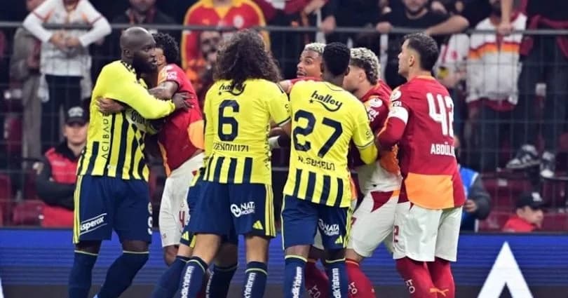 Süper Lig’de dev randevu: Galatasaray, sahasında ezeli rakibi Fenerbahçe’yi konuk ediyor