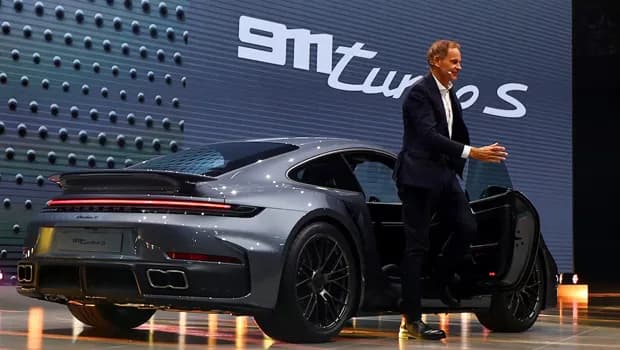 Porsche'den köklü dönüşüm: Lüks modellere ağırlık verecek