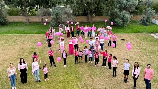 Pile Türk İlkokulu’nda meme kanserinde erken tanı farkındalığı için “Pembe Gün” etkinliği düzenlendi