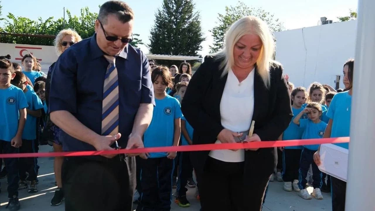 Çayırova İlkokulu’nun yeni oyun parkı açıldı