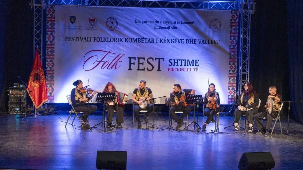 İskele Belediyesi Halk Dansları Topluluğu Kosova'da sahne aldı