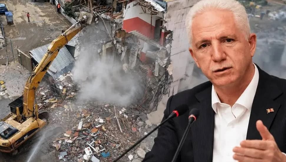 İstanbul Valisi Davut Gül: Selde 3 bin ev ve iş yeri zarar gördü