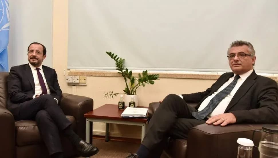 Erhürman ile Hristodulidis’in ara bölgedeki görüşmesi başladı