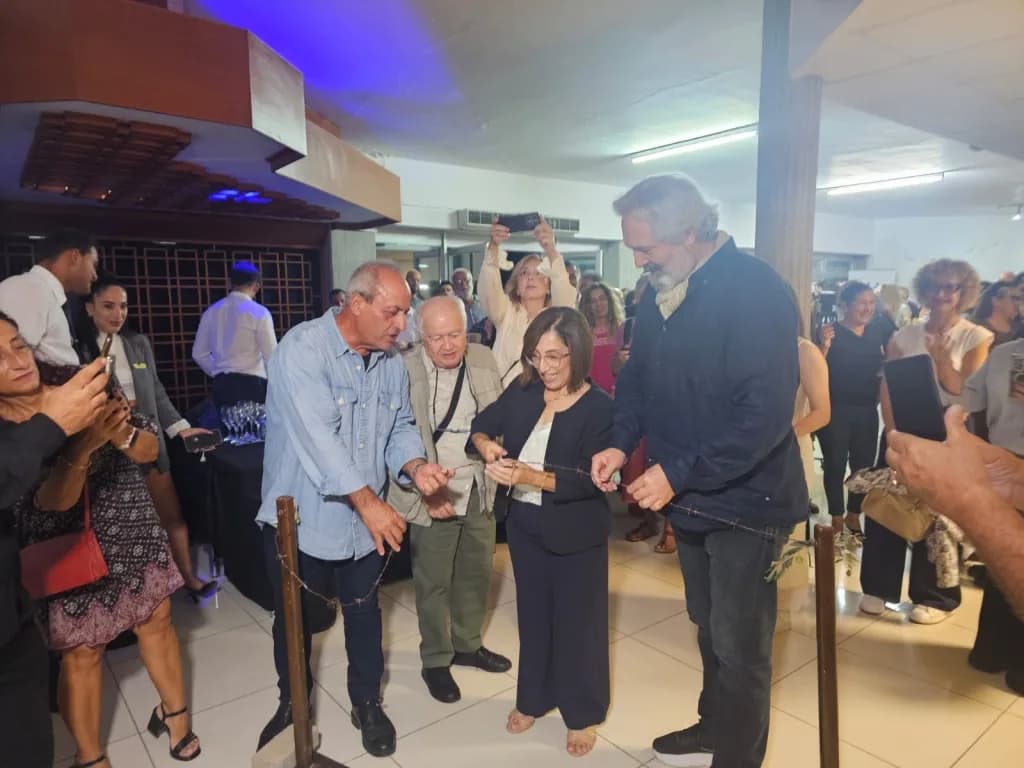 Emel Sefer’in fotoğraf sergisi açıldı