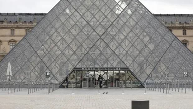 "Louvre Müzesi onarılmazsa kapılarını halka kapatmak zorunda kalacak" uyarısı...