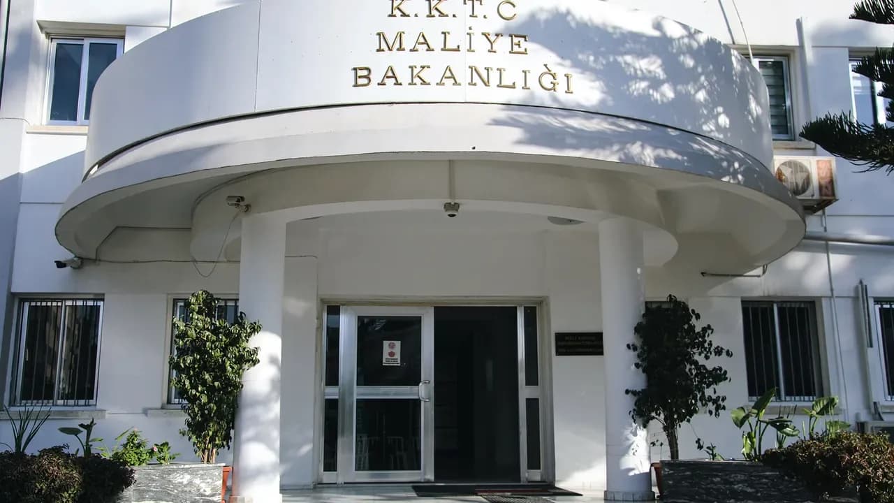 Maliye'den 5 ayrı borçlanma: TL'de hedef 820 milyon aşıldı!