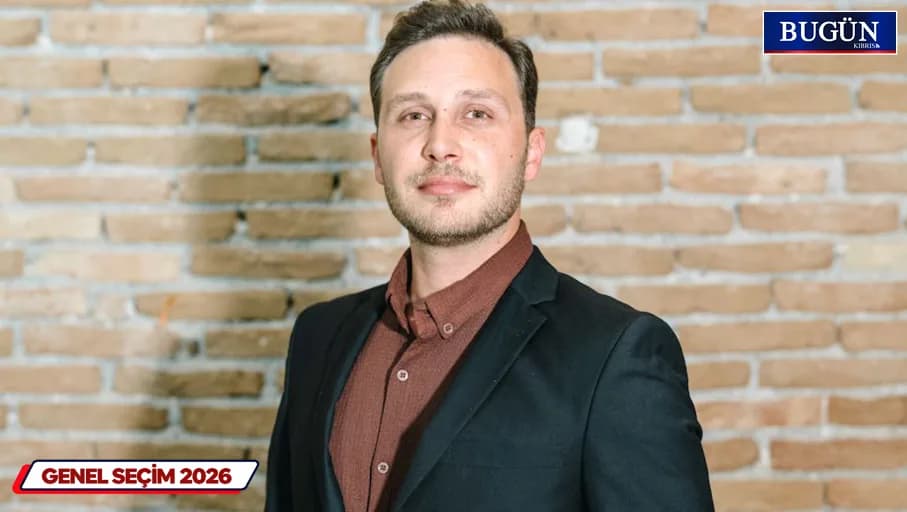 Atakan Bayraktaroğlu: “Meclis’in gençleşmesi, sistemin değişmesi gerekiyor”