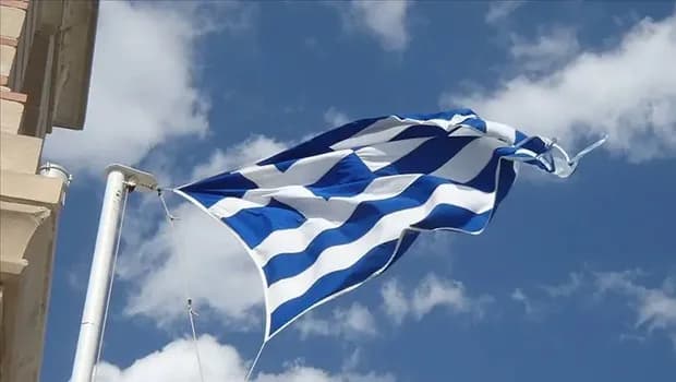 Yunanistan'da liman tabanında 2. Dünya Savaşı'ndan kalma bombalar bulundu