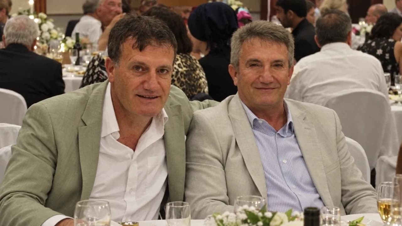 Ayhan Arıklı'dan kardeşinin servetine ilişkin açıklama