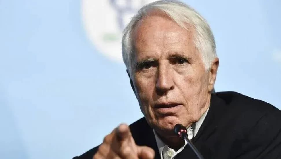 İtalya Futbol Federasyonu Başkanı Malago, kendi federasyonuna "kayyum" olarak atandı