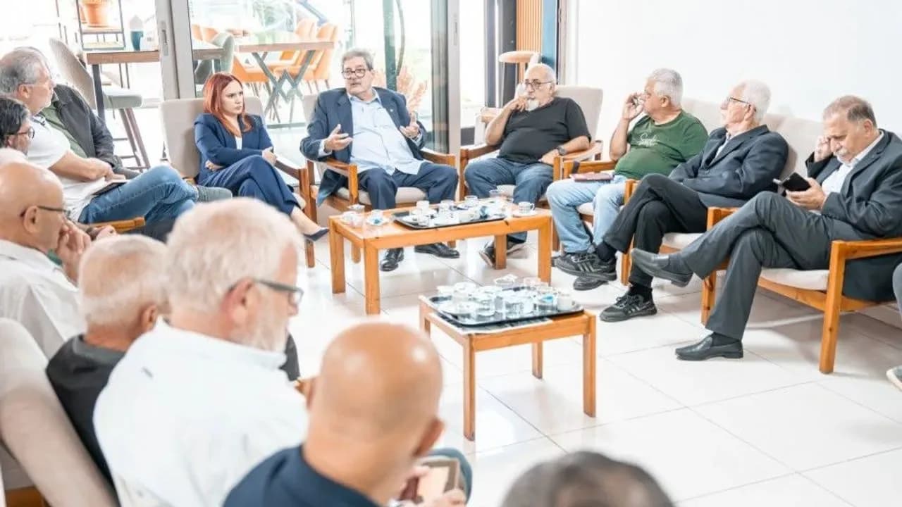 Bağımsızlık Yolu, KTAMS’ta eski sendika yöneticileri ve emeklilerle buluştu