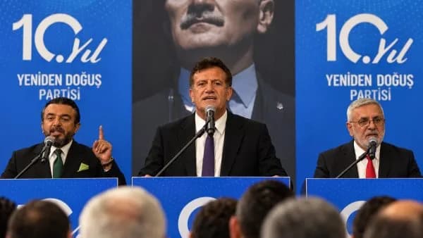 YDP 10’uncu yılında seçim startı verdi: Arıklı “En az 15 milletvekili”; AKP’li Metiner YDP için sahaya indi: “6 Aralık’ta oy kullanacağım”