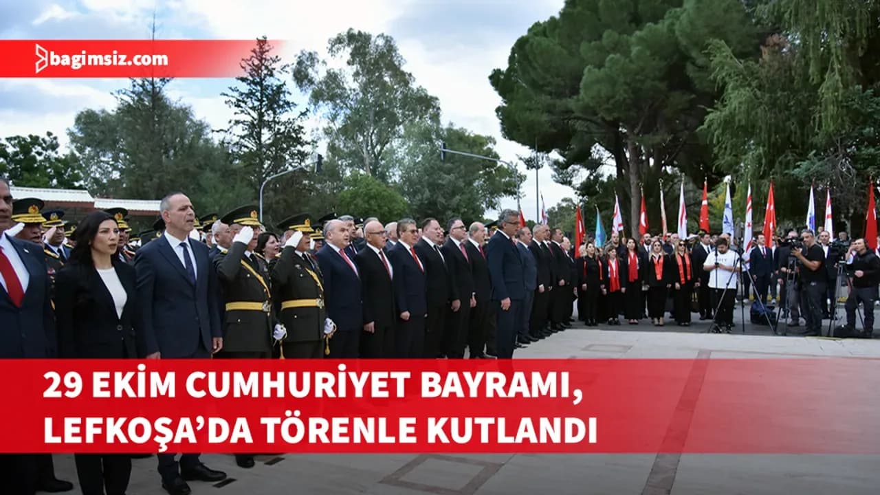 9 Ekim Cumhuriyet Bayramı dolayısıyla Lefkoşa Atatürk Anıtı’nda tören düzenlendi