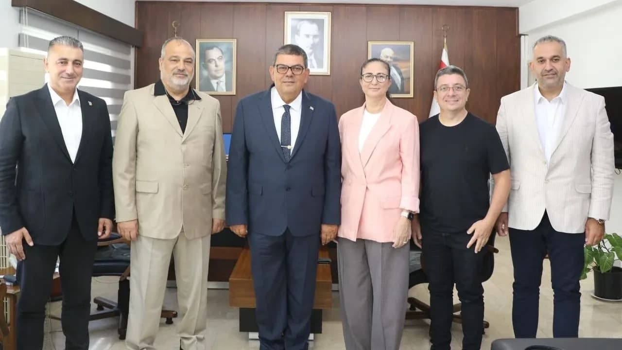 Berova, Kıbrıs Türk İşverenler Sendikası heyetini kabul etti