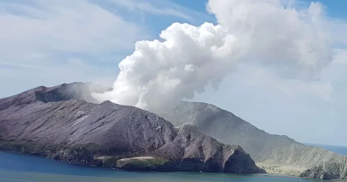 Yeni Zelanda’daki Whakaari Yanardağı’nın alarm seviyesi yükseltildi