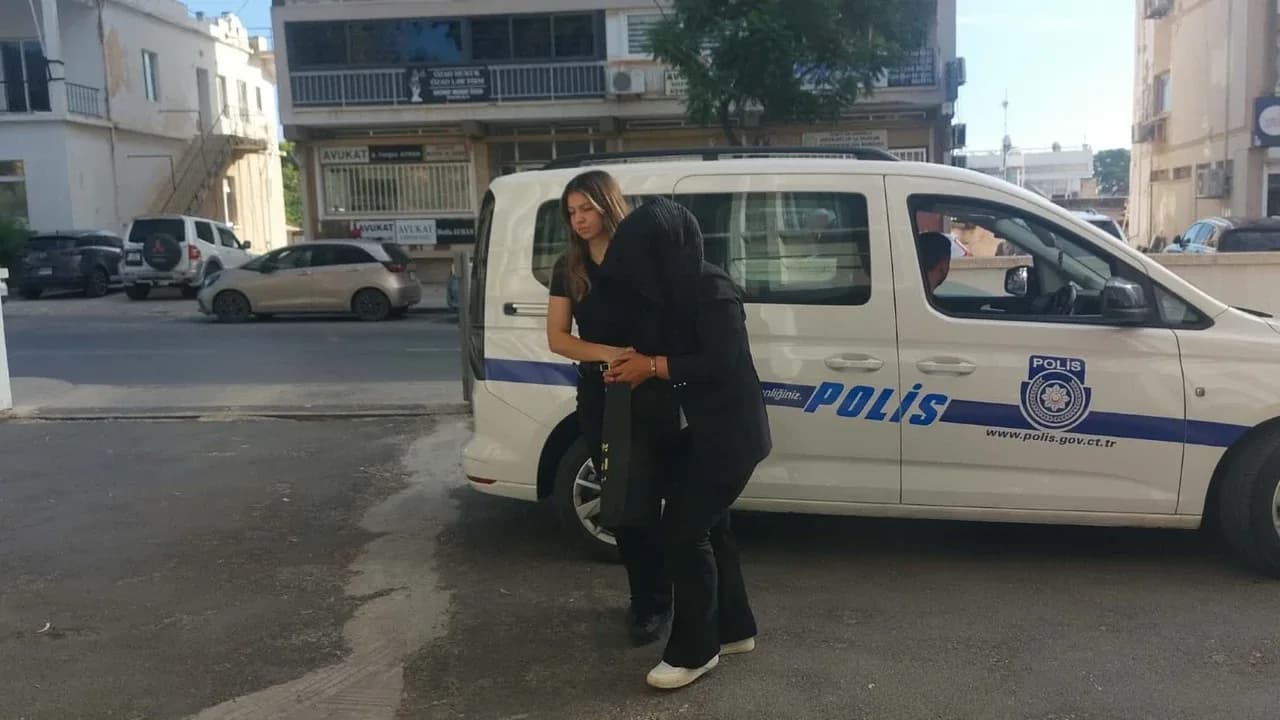 Gazimağusa’da polislerin sesini gizlice kaydeden zanlı cezaevine gönderildi
