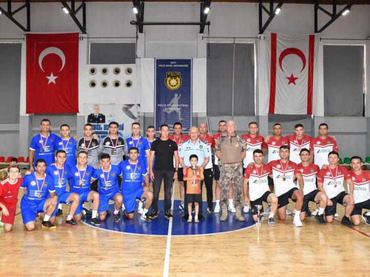 Geleneksel 2’nci Eybil Efendi Polis Salon Futbol Turnuvası’nın şampiyonu belli oldu
