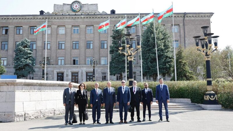 Cumhurbaşkanı Tatar, Hankendi şehrini ziyaret etti