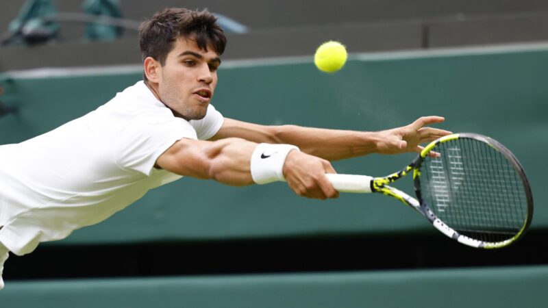 Wimbledon’da favoriler galip